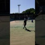 【テニス】ファンがフェデラーのバックハンドを真似てみた【copying federer backhand】　#Shorts
