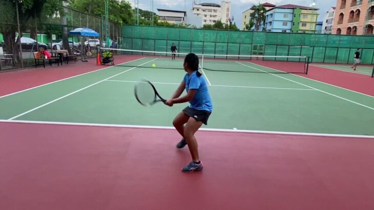 【テニス】11歳女子　手首を固定してトップスピンを打つ練習 2021/6/17　Fix wrist and hit the top spin.