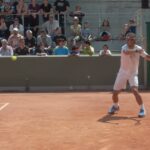 Rafael Nadal（ラファエル・ナダル）何度もアウトするジュニアのボールに対しスタンスを広げて低重心で「厳しいボールの返球」を練習する