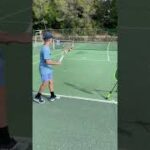 L’entraînement du coup droit au tennis avec le TopspinPro et balles rouges
